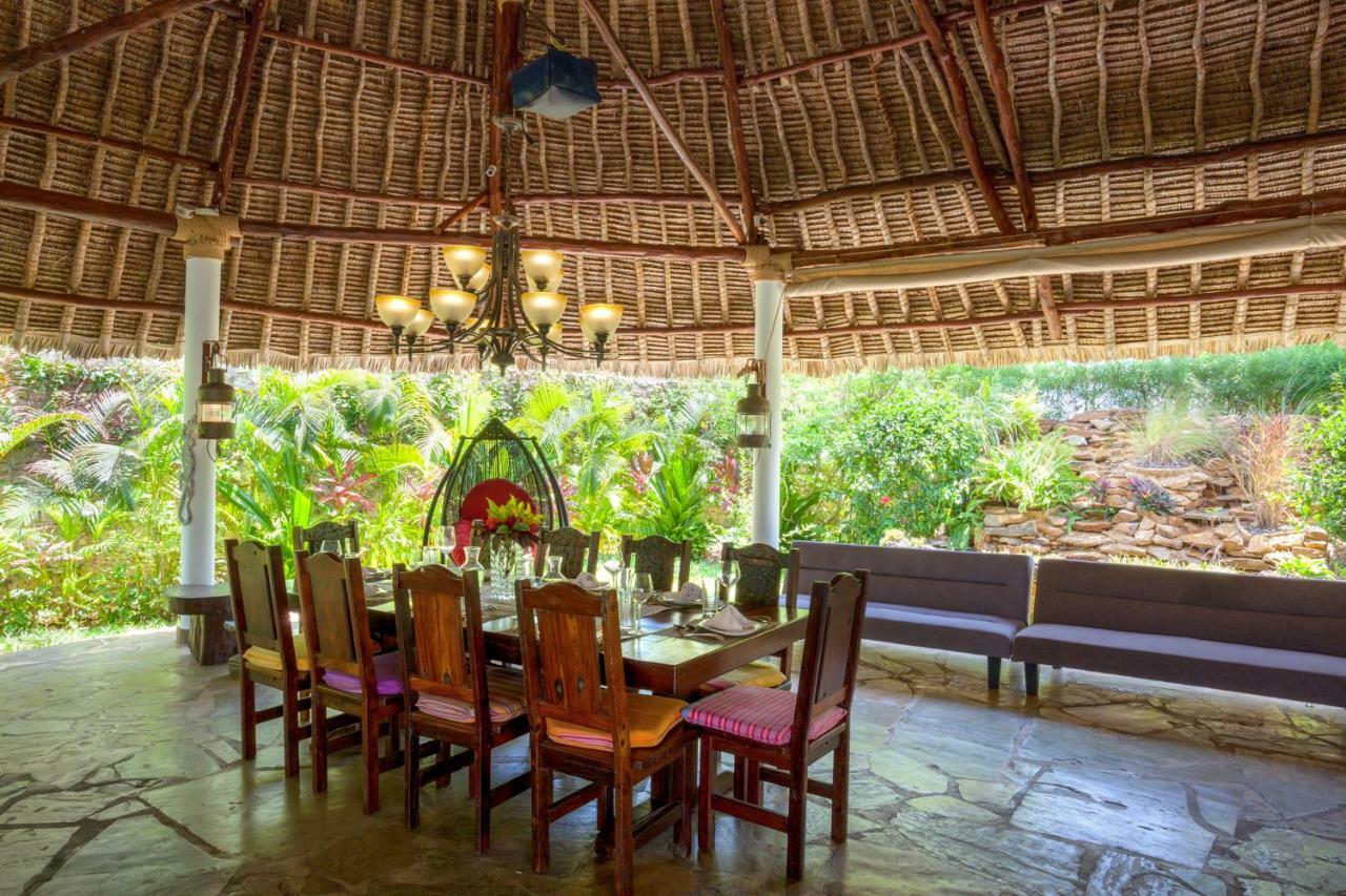 Villa Raymond, Diani, Kenya เดียนีบีช ภายนอก รูปภาพ