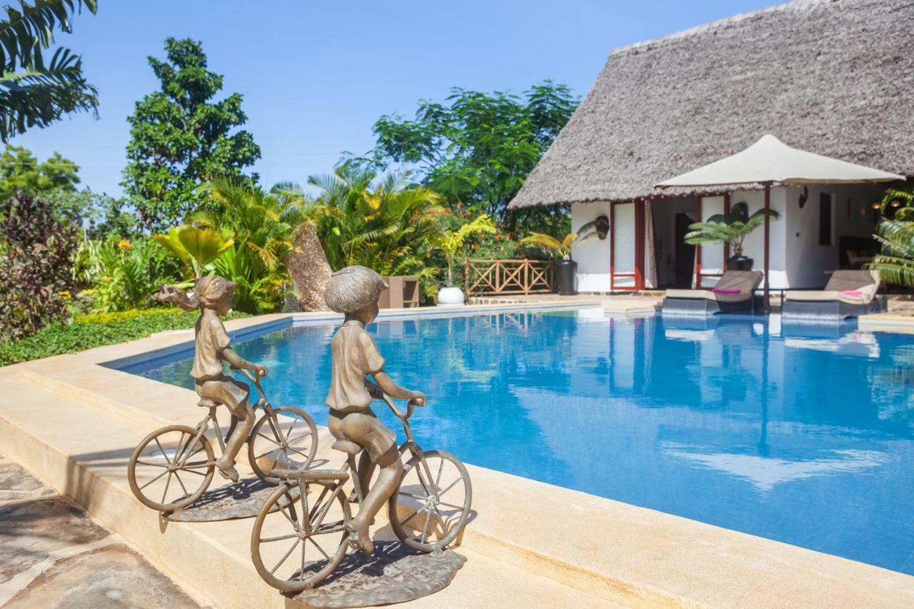 Villa Raymond, Diani, Kenya เดียนีบีช ภายนอก รูปภาพ