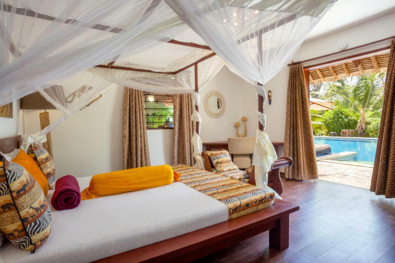 Villa Raymond, Diani, Kenya เดียนีบีช ภายนอก รูปภาพ
